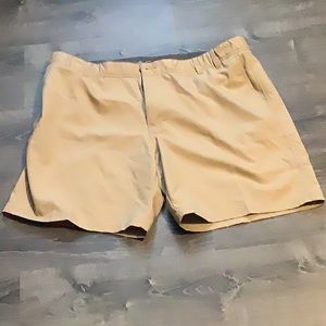 Columbia golf shorts